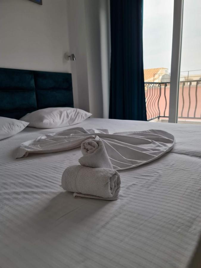 La Luna Hotel Ksamil Luaran gambar